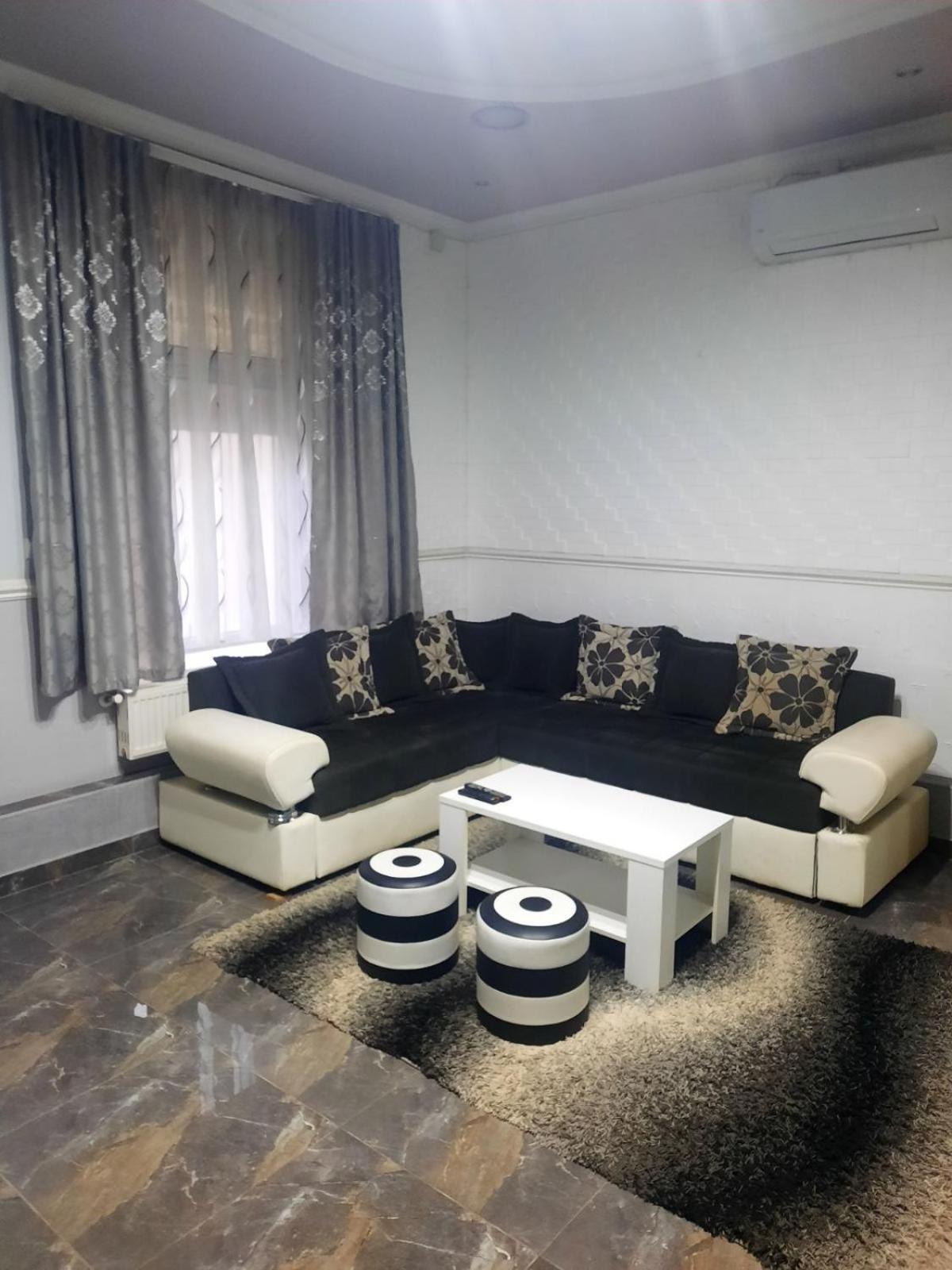 Apartments Royal Menex Pozarevac Ruang foto